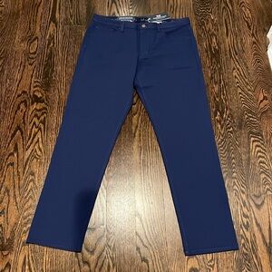 NWT Vineyard Vines on the go 5 pocket pants color deep bay size 34 x 32